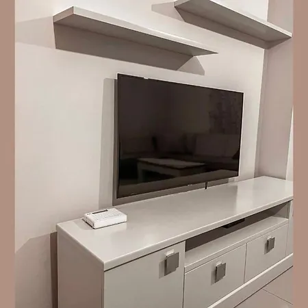 Yourhome Τίρανα